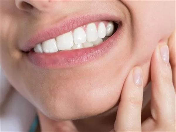 Giải đáp thắc mắc: Biến chứng sau nhổ răng thường gặp là gì?